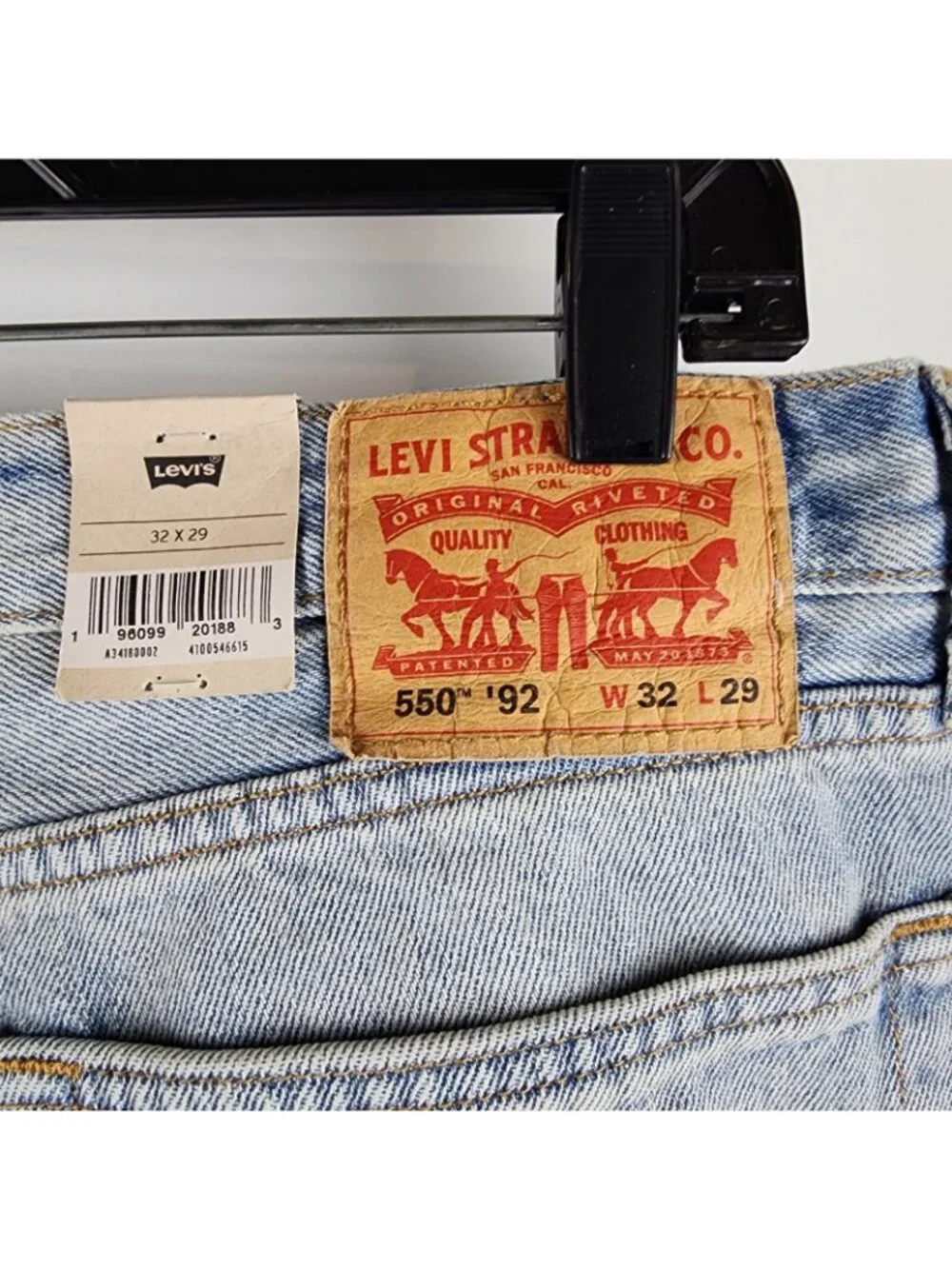 Levis 550 '92 Jeans Mens 32x29 Relaxed Taper Stained Distressed New